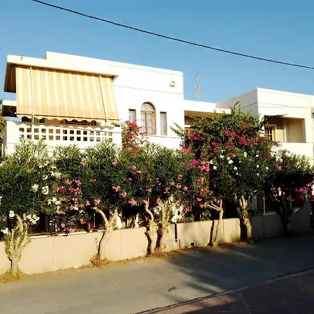 Irini Apartament Platanés