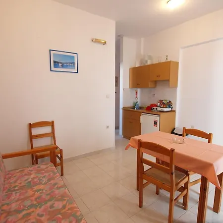 Irini Apartmán Platanés